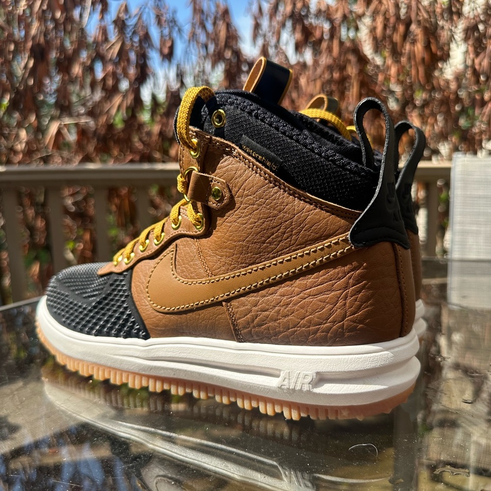 Nike Lunar Force 1
Men's Winterized Duckboot— men’s size 10 - Picture 6 of 7